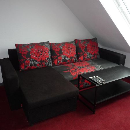 Ferienwohnung In Duesseldorf Hassel מראה חיצוני תמונה