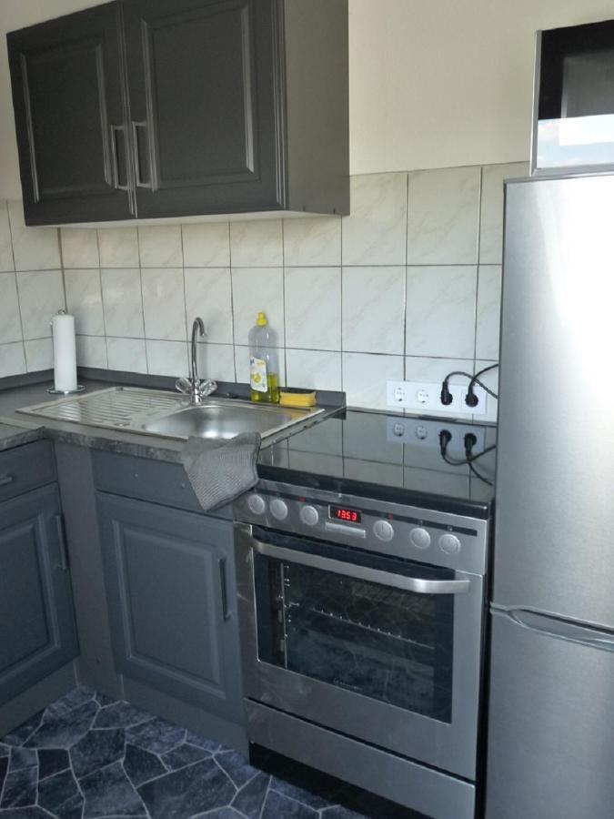 Ferienwohnung In Duesseldorf Hassel מראה חיצוני תמונה