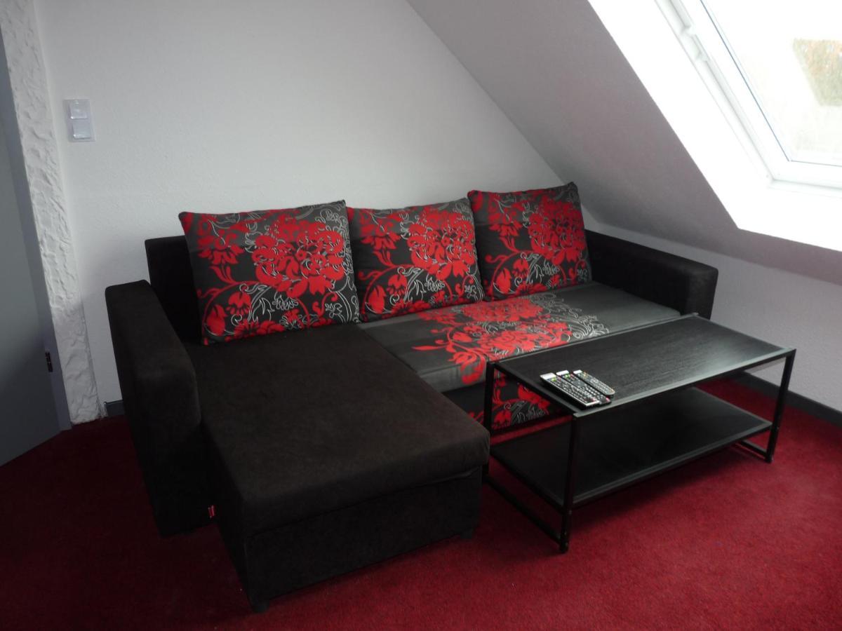 Ferienwohnung In Duesseldorf Hassel מראה חיצוני תמונה