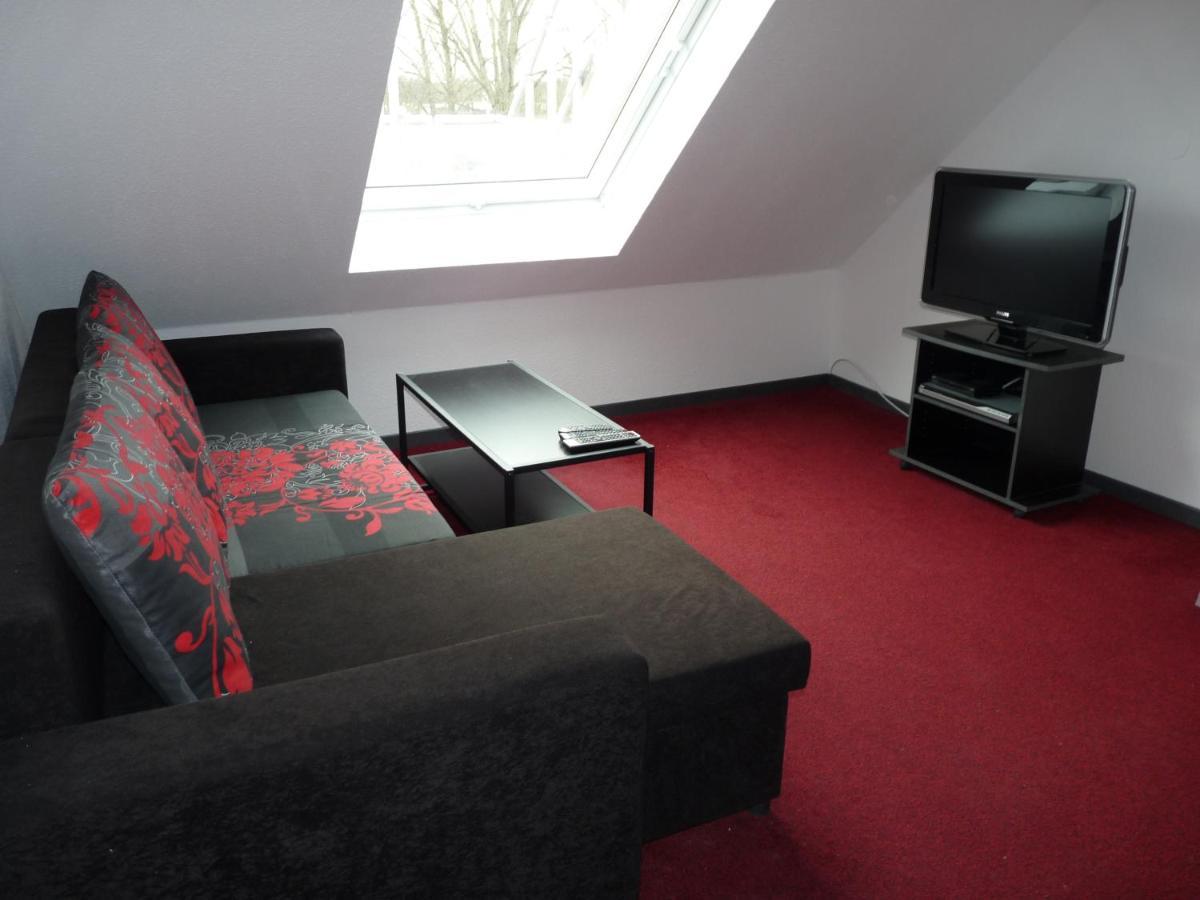 Ferienwohnung In Duesseldorf Hassel מראה חיצוני תמונה